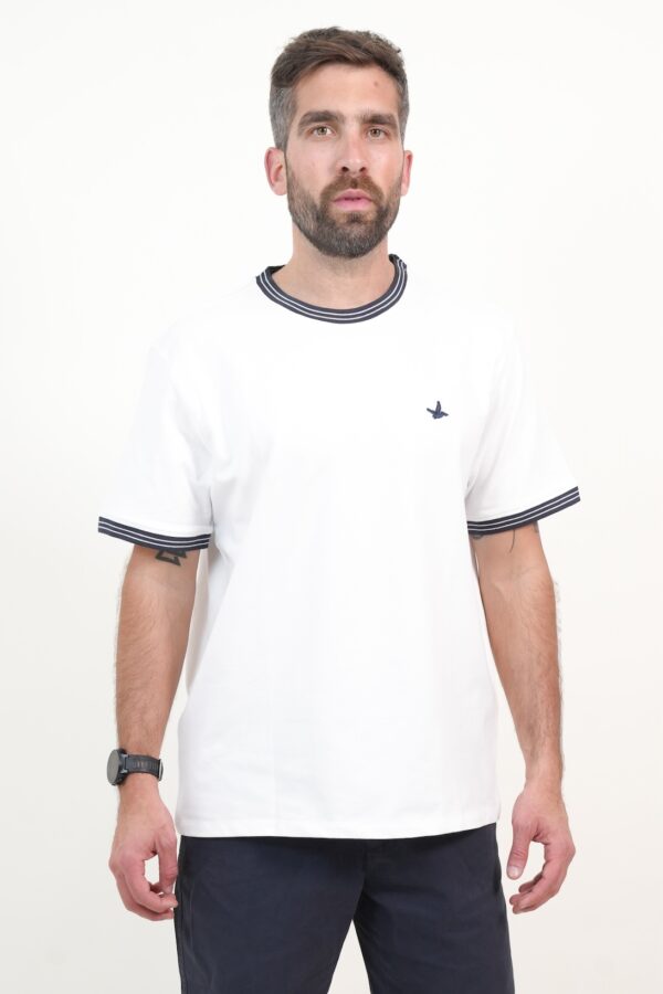 REMERA PIQUE CON CUELLO TEJIDO