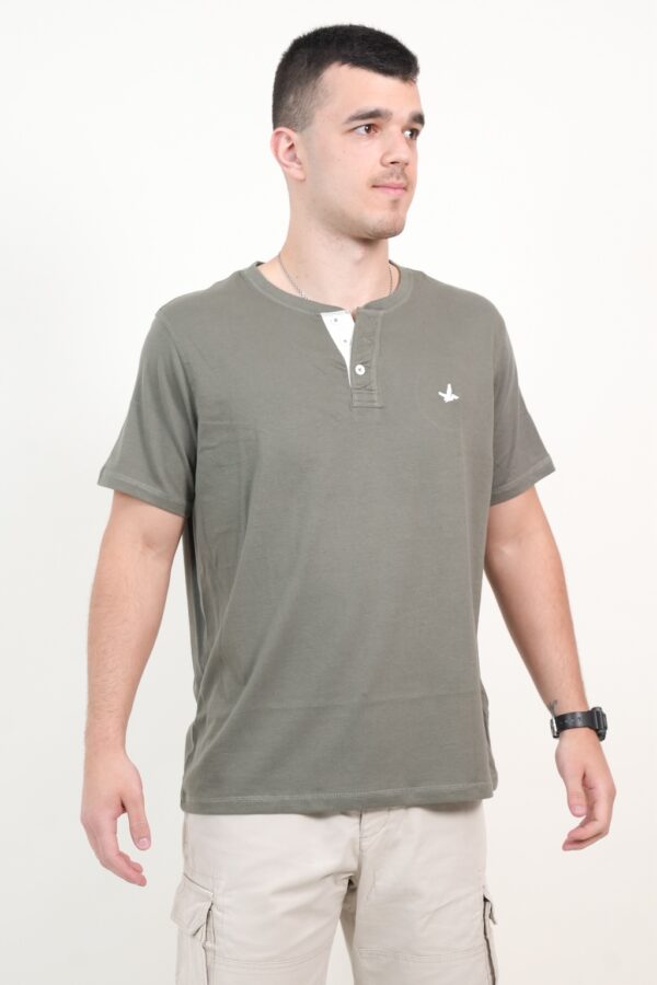 TSHIRT 3 BOTONES