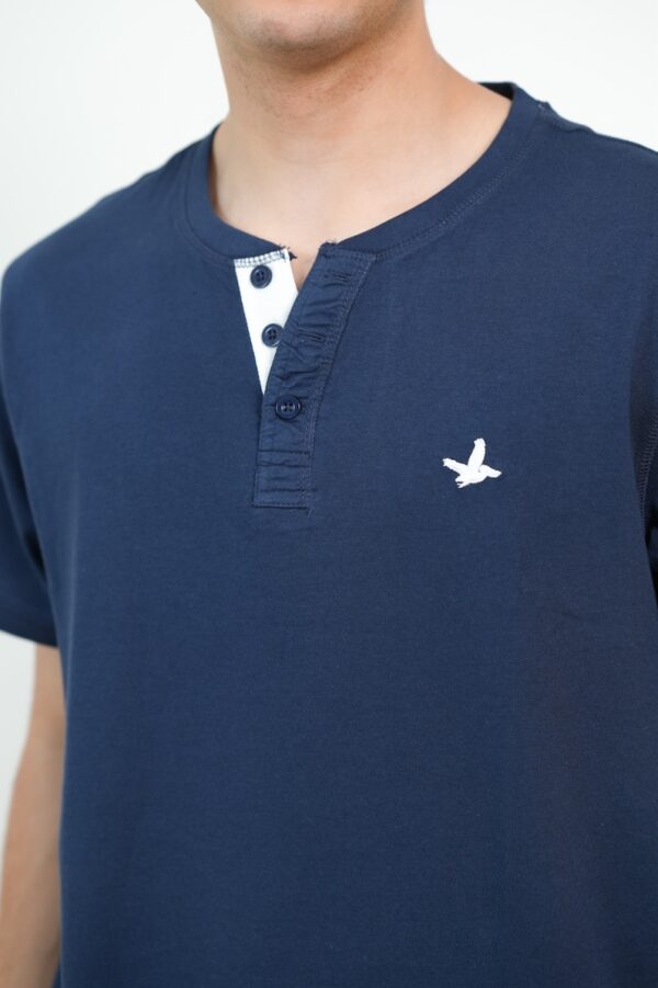 TSHIRT 3 BOTONES